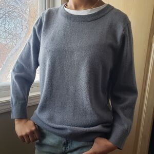 Cynthia Rowley Wome's 100% Merino Wool  Gray Sweater Button Back
